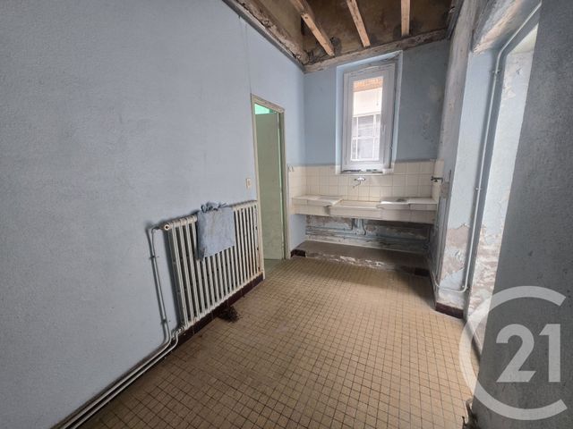 Appartement Local à louer - 2 pièces - 55.0 m2 - GRAULHET - 81 - MIDI-PYRENEES - Century 21 Sg Immo