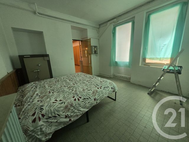 Appartement Local à louer - 2 pièces - 55.0 m2 - GRAULHET - 81 - MIDI-PYRENEES - Century 21 Sg Immo