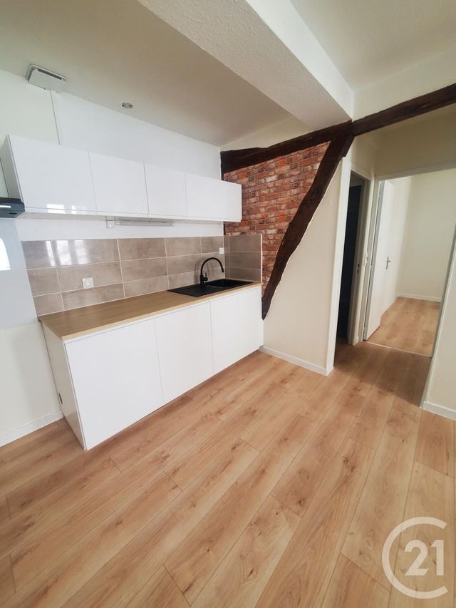 Appartement à louer - 2 pièces - 45.0 m2 - GRAULHET - 81 - MIDI-PYRENEES - Century 21 Sg Immo