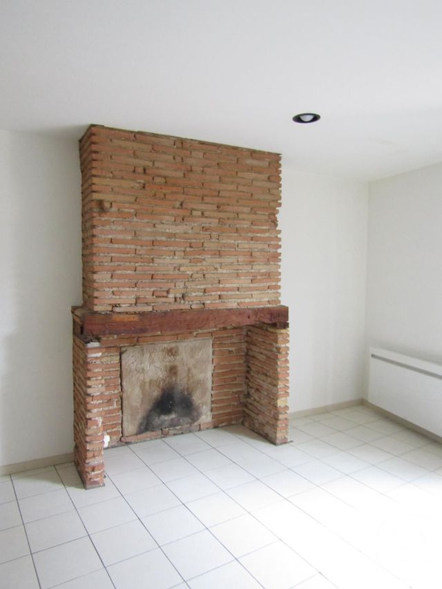 Appartement T2 à louer - 2 pièces - 46.0 m2 - GRAULHET - 81 - MIDI-PYRENEES - Century 21 Sg Immo