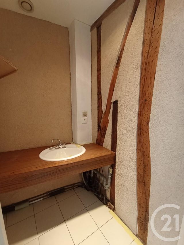 Appartement T2 à louer - 2 pièces - 46.0 m2 - GRAULHET - 81 - MIDI-PYRENEES - Century 21 Sg Immo