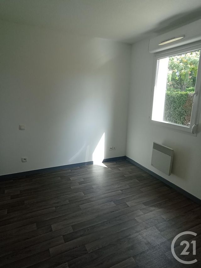 Appartement F3 à louer - 3 pièces - 54.0 m2 - GRAULHET - 81 - MIDI-PYRENEES - Century 21 Sg Immo