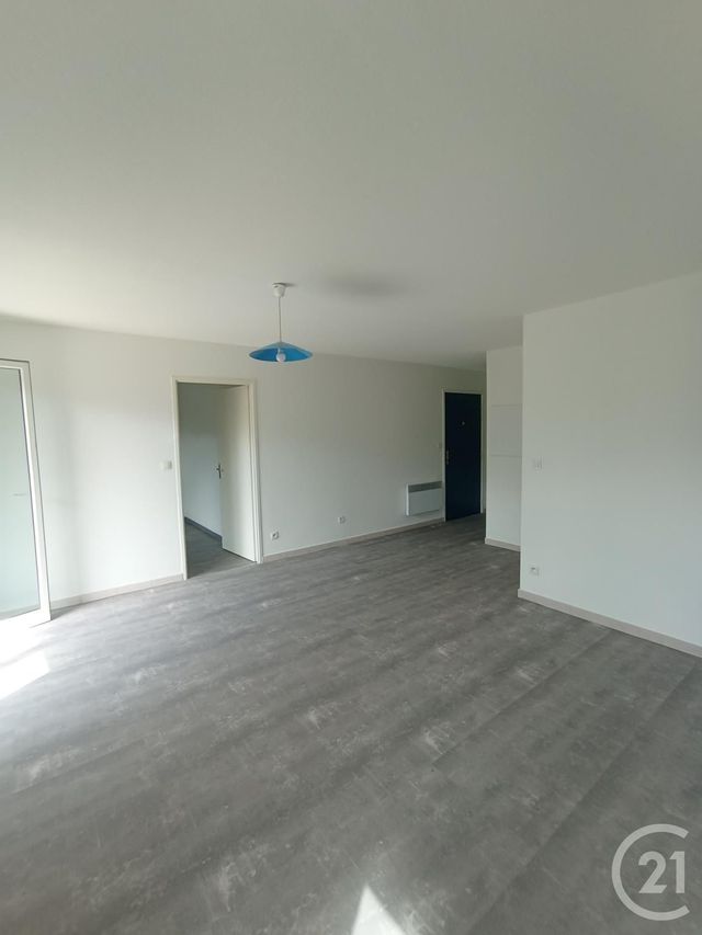 Appartement F3 à louer - 3 pièces - 54.0 m2 - GRAULHET - 81 - MIDI-PYRENEES - Century 21 Sg Immo
