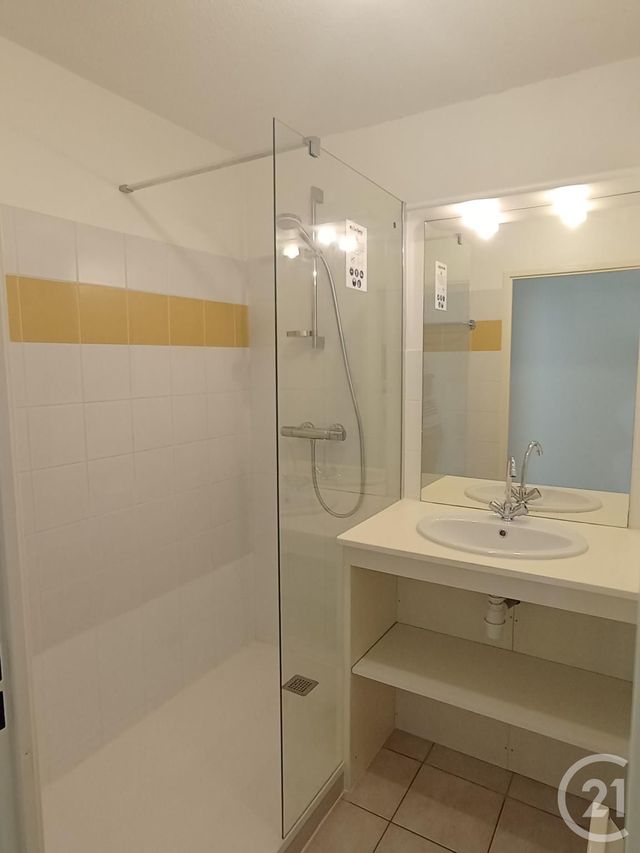 Appartement F3 à louer - 3 pièces - 54.0 m2 - GRAULHET - 81 - MIDI-PYRENEES - Century 21 Sg Immo