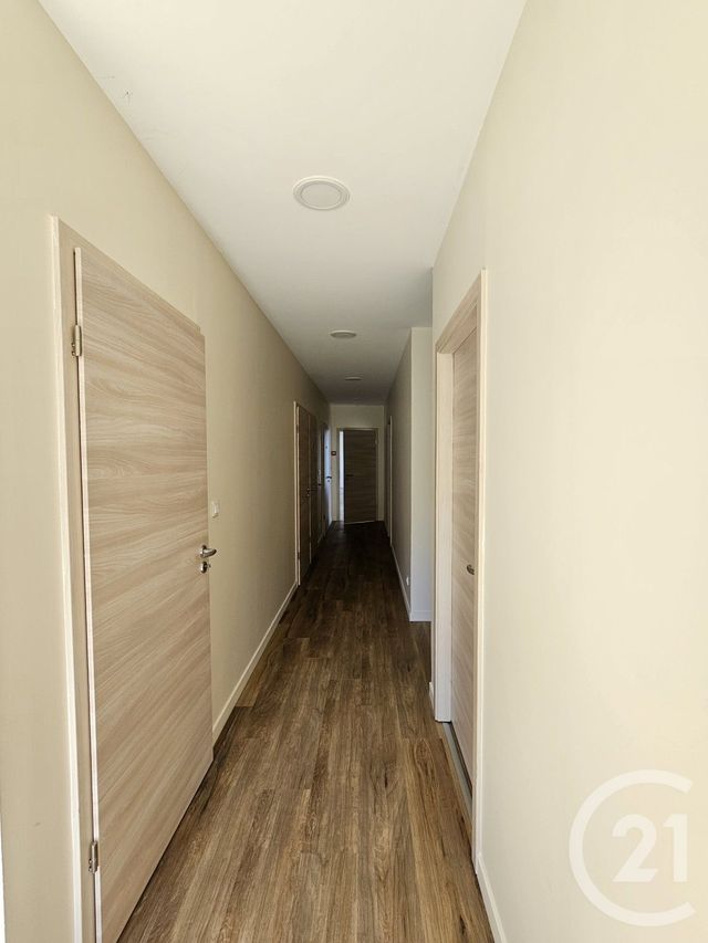 Appartement Local à louer - 4 pièces - 259.0 m2 - GRAULHET - 81 - MIDI-PYRENEES - Century 21 Sg Immo