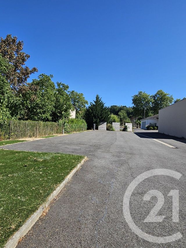 Appartement Local à louer - 4 pièces - 259.0 m2 - GRAULHET - 81 - MIDI-PYRENEES - Century 21 Sg Immo