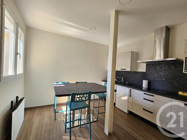Appartement Local à louer - 4 pièces - 259.0 m2 - GRAULHET - 81 - MIDI-PYRENEES - Century 21 Sg Immo