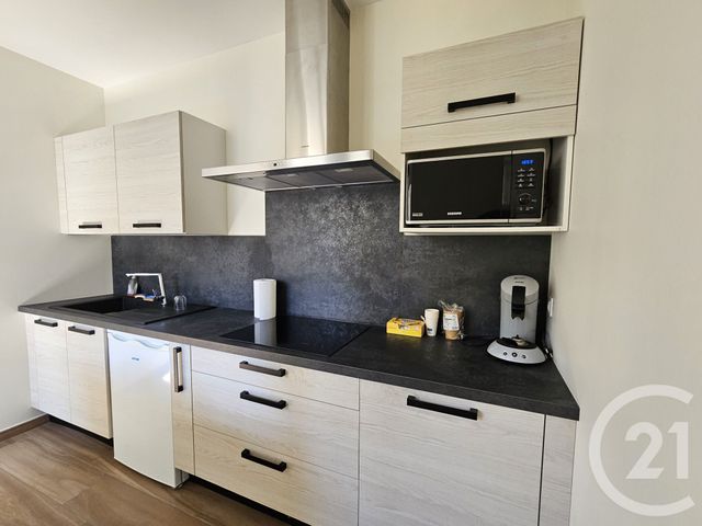 Appartement Local à louer - 4 pièces - 259.0 m2 - GRAULHET - 81 - MIDI-PYRENEES - Century 21 Sg Immo
