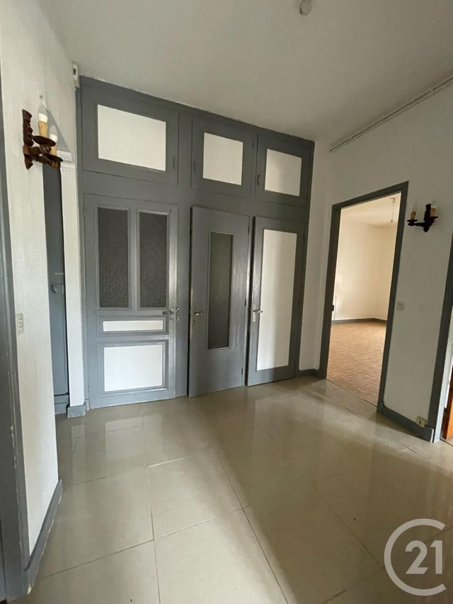 Appartement à louer - 4 pièces - 112.0 m2 - GRAULHET - 81 - MIDI-PYRENEES - Century 21 Sg Immo