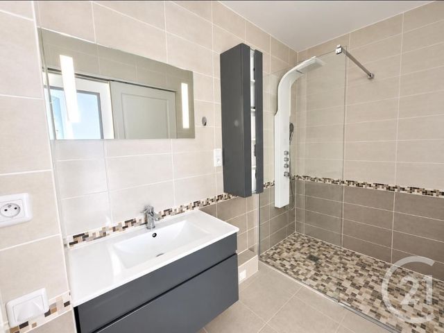 maison à louer - 5 pièces - 82.0 m2 - GRAULHET - 81 - MIDI-PYRENEES - Century 21 Sg Immo
