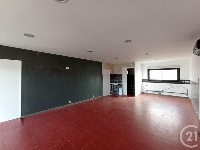 Appartement Local à louer - 1 pièce - 47.6 m2 - GRAULHET - 81 - MIDI-PYRENEES - Century 21 Sg Immo