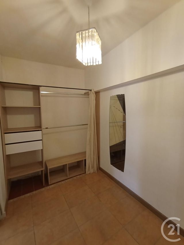 Appartement T1 à louer - 1 pièce - 34.0 m2 - GRAULHET - 81 - MIDI-PYRENEES - Century 21 Sg Immo